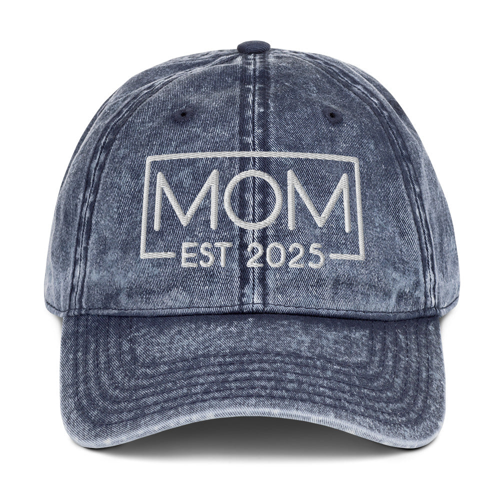 New Mom Est. 2025 Vintage Baseball Cap